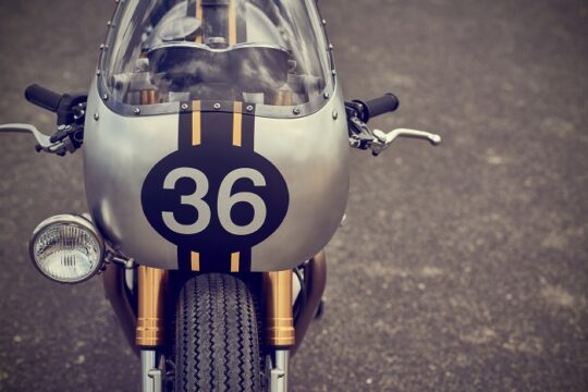 Triumph Thruxton R 4 Barbour International CustomBIKE.cc