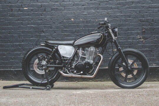 Lions Den Motorcycles Yamaha SR500 right side CustomBIKE.cc
