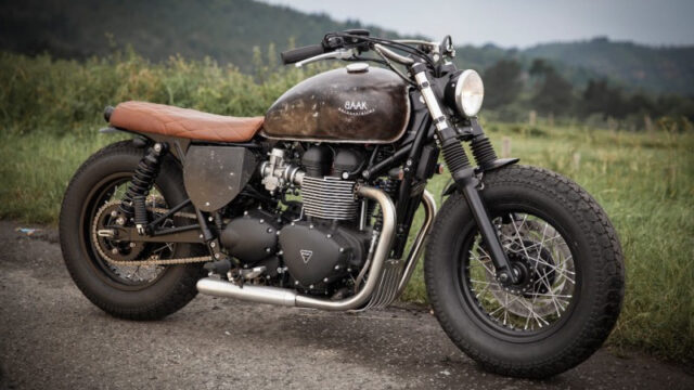 BAAK-MOTOCYCLETTES-Triumph-Bonneville-Bobber-CustomBike-1.jpg