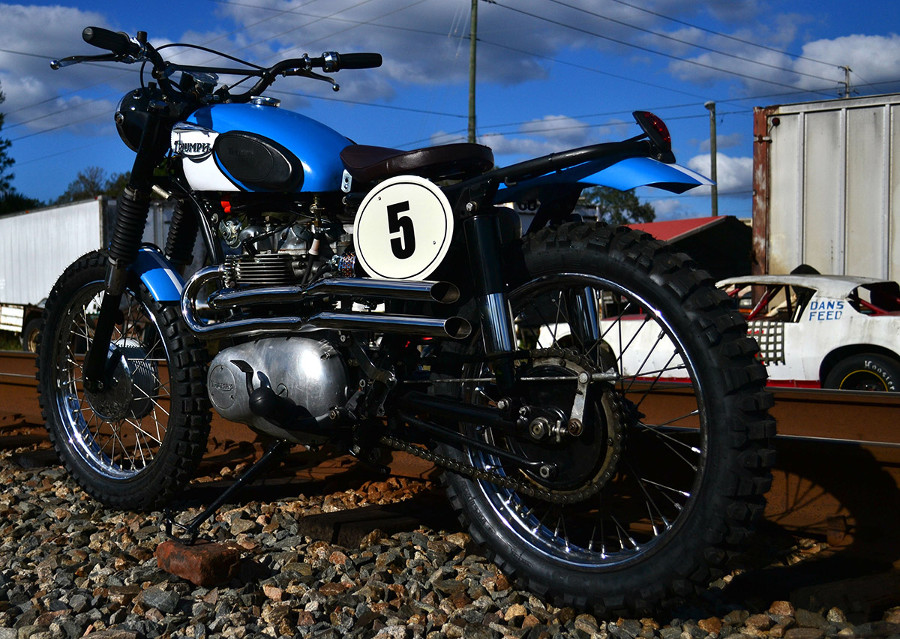 Xcrambler-Cycles-Triumph-Desert-Racer-3-CustomBike.cc-1.jpg