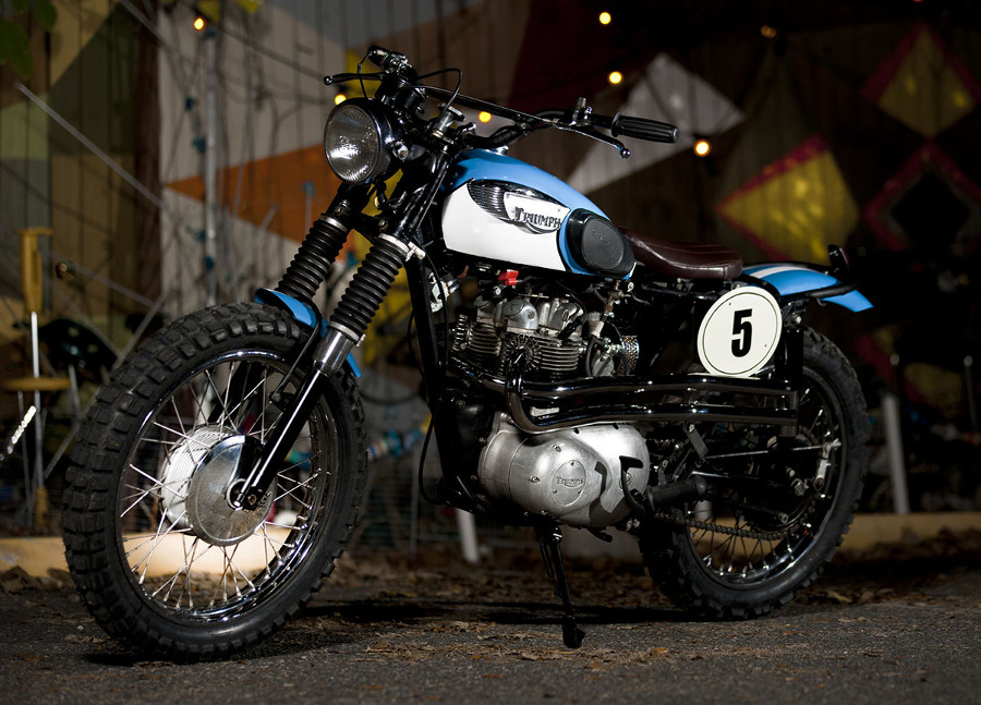 Xcrambler-Cycles-Triumph-Desert-Racer-CustomBike.cc-1.jpg